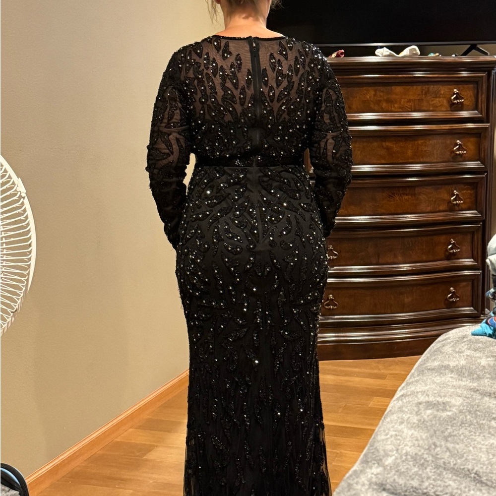 Mac Duggal - Black Beaded Long Sleeve Evening Dress